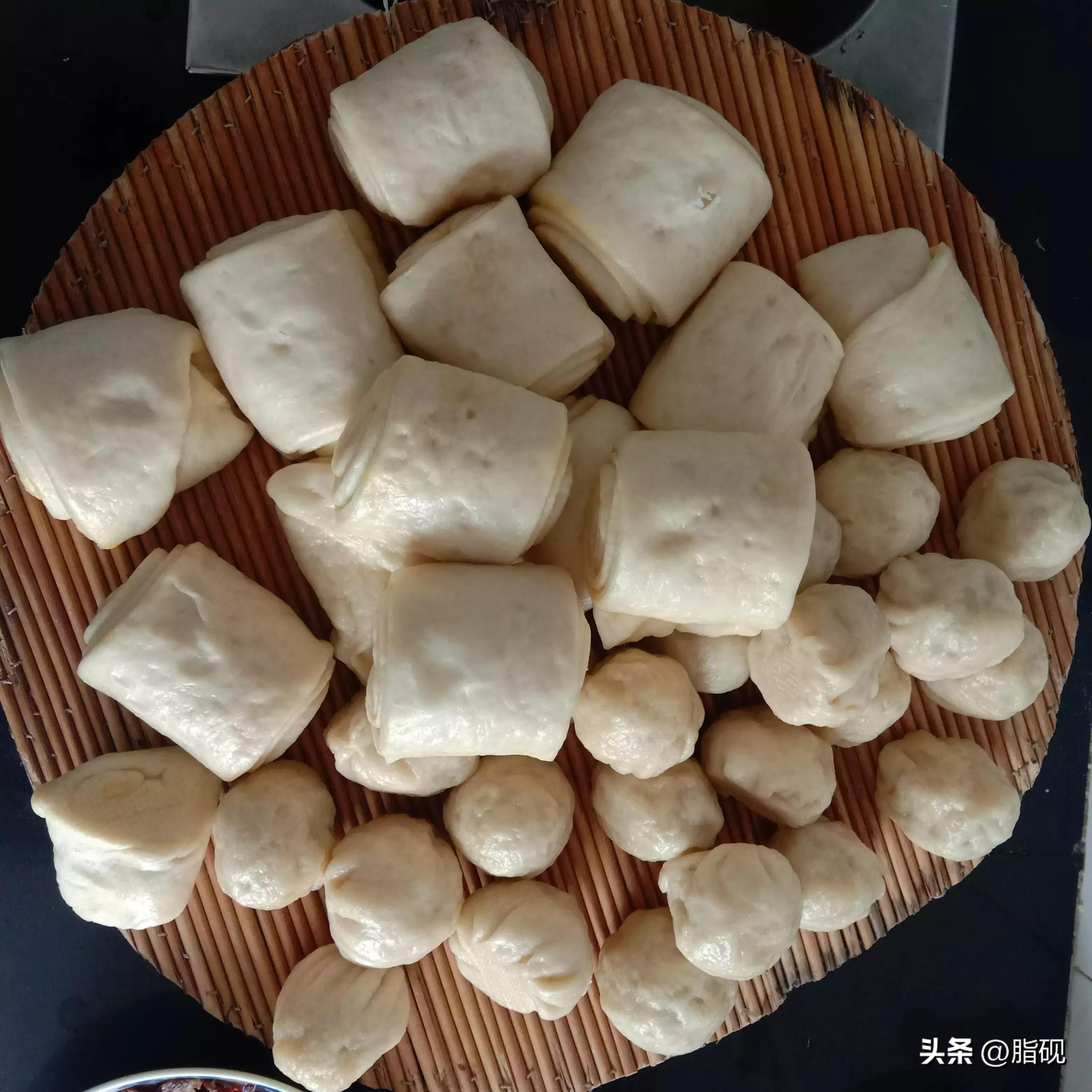 能说说你们家乡的主食是什么，有什么特色小吃？