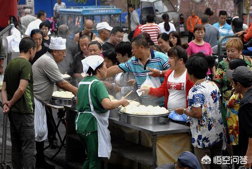 想辞掉工作，卖小吃，卖什么比较好？