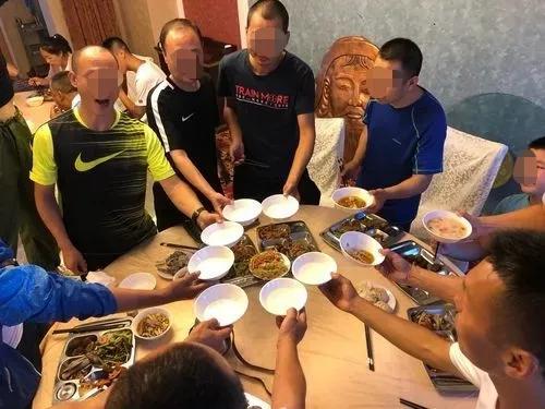 内蒙古当地人有哪些一直不曾改变的饮食习惯？