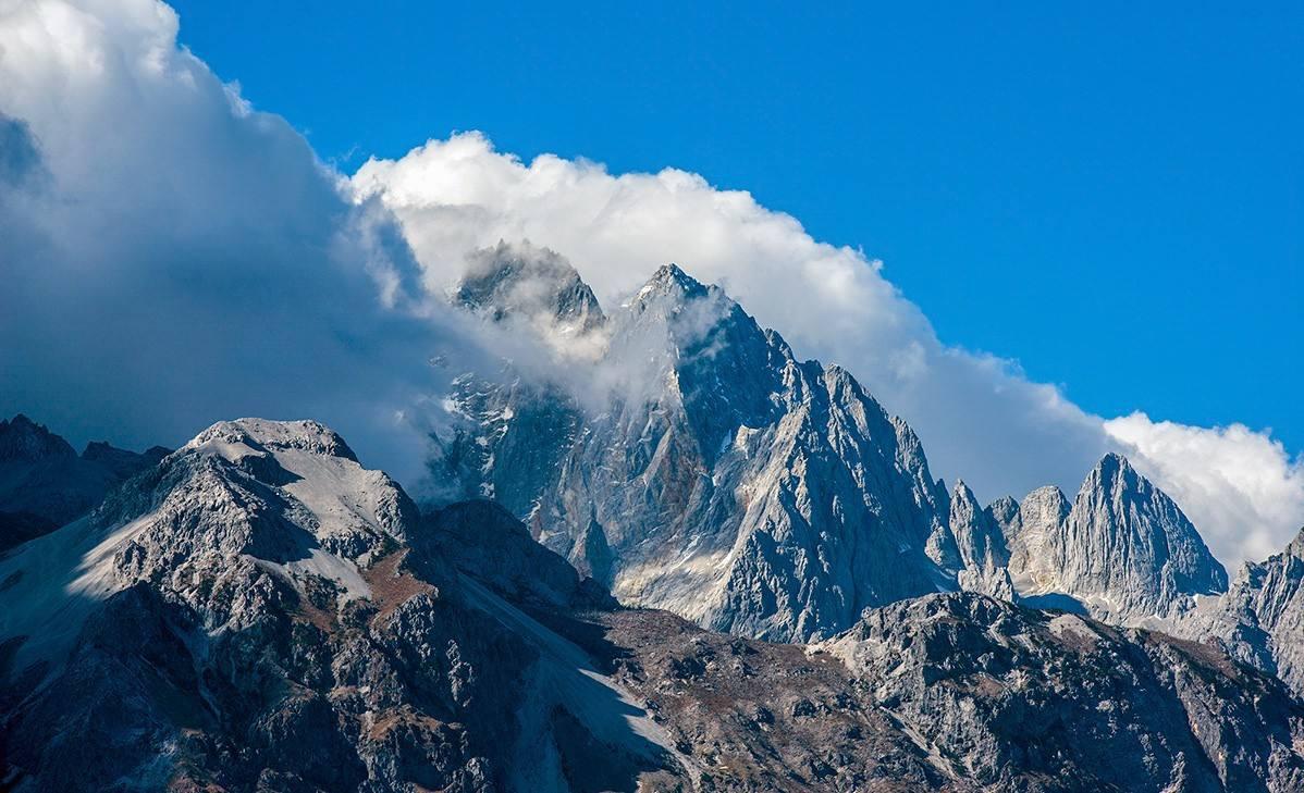 想去玉龙雪山游玩,需要注意哪些方面呢?