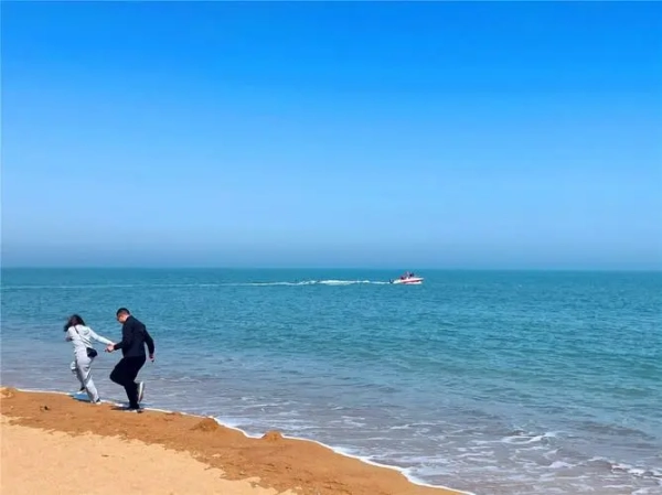 假期打算去山东日照旅游看海景，大家有攻略推荐吗？