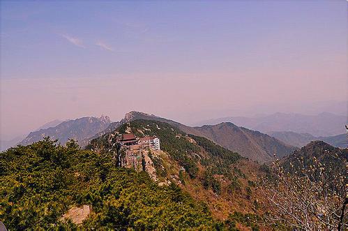 西九华山旅游风景区距离罗山县多远