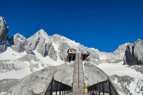 丽江三大古城加玉龙雪山和拉市海，你觉得去几天最为合适？