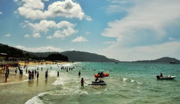 海南的海口、儋州和三亚这三座城市，你更喜欢去哪一座城市旅游呢？