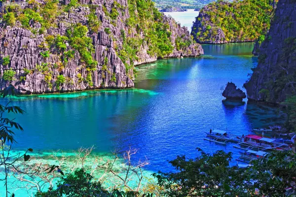 菲律宾最神奇的海景，海中有山山中有湖，宛如“海上九寨沟”