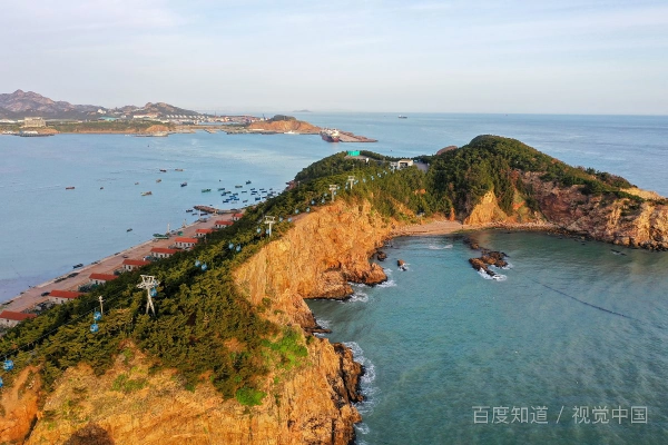 带对象去青岛威海旅游的话哪个地方好玩，大约去3-5天？