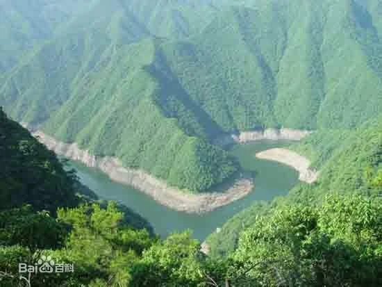 临安浙西大峡谷天池是火山口产生的吗？