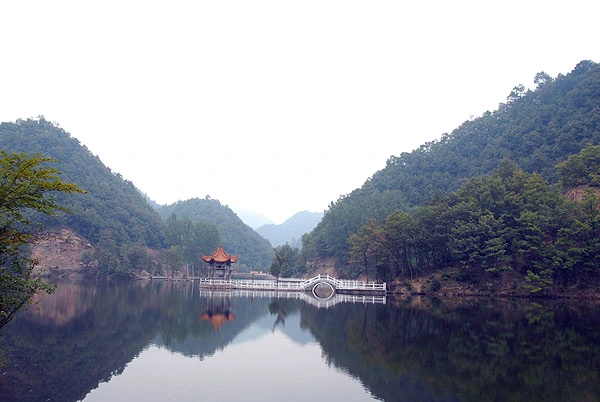 豫西大峡谷风景区的景区特色