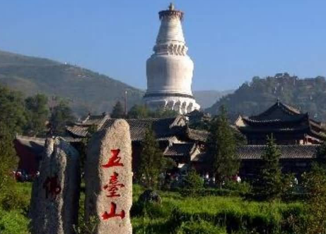 五台山有那么多寺庙和佛塔,全部走上一遍的话需要多久?