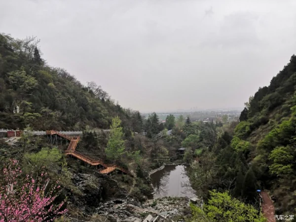 唯有四月风景独好，和爱车长安CS75寻梦金龙峡