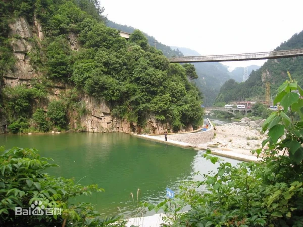 临安浙西大峡谷天池是火山口产生的吗？