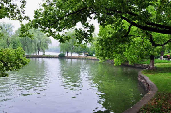 雨山湖公园的公园简介