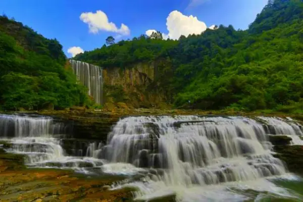 贵州织金这三个旅游景点值得打卡，有溶洞，有瀑布，知道在哪吗？