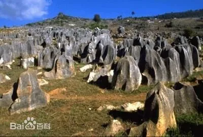 简要分析恩施大峡谷的喀斯特地貌的形成过程 在线等哦 急急急急！