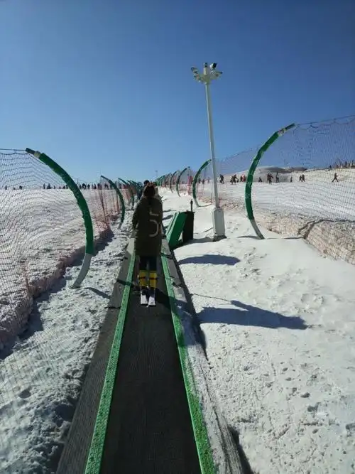 狼牙山滑雪场地址在哪里(狼牙山滑雪场适合初学者吗)